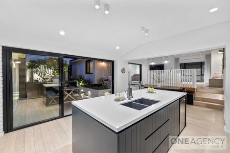 Property photo of 52 Luccombe Way Karrinyup WA 6018