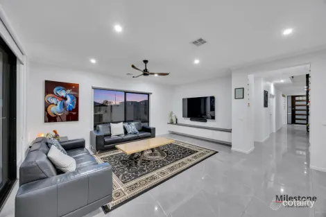 Property photo of 22 Mossop Road Tarneit VIC 3029