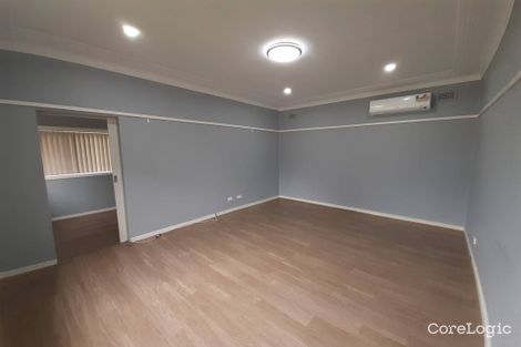 Property photo of 8 Collins Street Pendle Hill NSW 2145