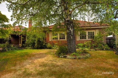Property photo of 8 Lindisfarne Crescent Lake Wendouree VIC 3350