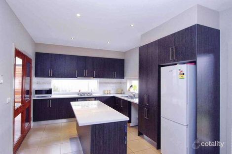 Property photo of 12 Caesia Way Caroline Springs VIC 3023