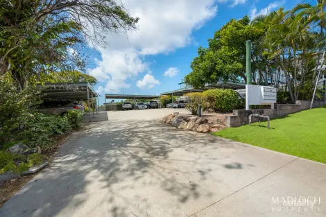 2/24 Kent St, West Gladstone, QLD 4680
