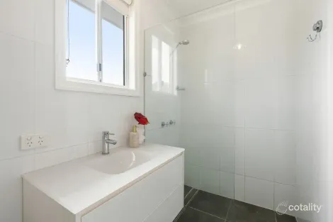 Property photo of 20 Lydwin Crescent East Toowoomba QLD 4350