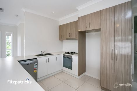 Property photo of 28 Franklin Drive Estella NSW 2650