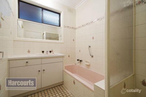 Property photo of 1 Bennett Street Highton VIC 3216