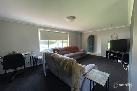 Property photo of 60 Gardner Circuit Singleton Heights NSW 2330