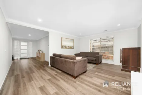 Property photo of 6 Pepperjack Way Point Cook VIC 3030