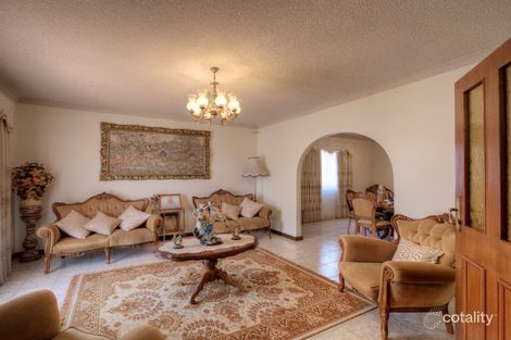 43 Naunton Cres, Eden Hill, WA 6054