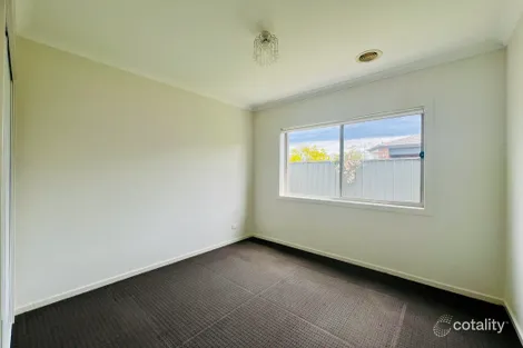 Property photo of 18 Capricornus Crescent Tarneit VIC 3029