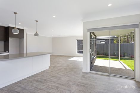Property photo of 3/19 Regan Drive Romsey VIC 3434