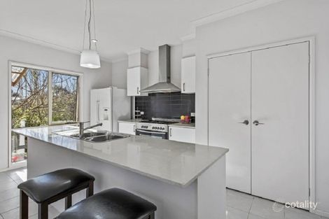 Property photo of 7 Cliveden Avenue Frankston VIC 3199