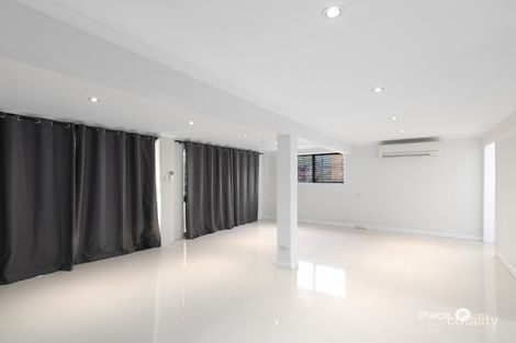 Property photo of 3 Morialta Street Mansfield QLD 4122