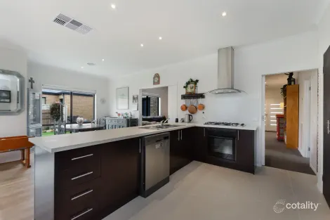 Property photo of 19 Coastal Court Portland VIC 3305
