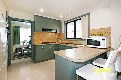Property photo of 21 Fairfax Circuit Albanvale VIC 3021