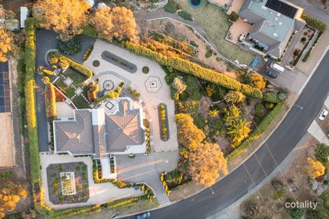 Property photo of 19 Taylor Place Greenleigh NSW 2620