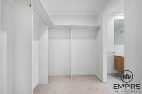 Property photo of 6 Portobello Boulevard Clyde North VIC 3978