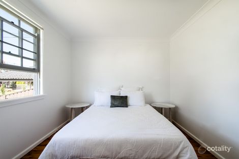 Property photo of 37 Pitcairn Avenue Lethbridge Park NSW 2770