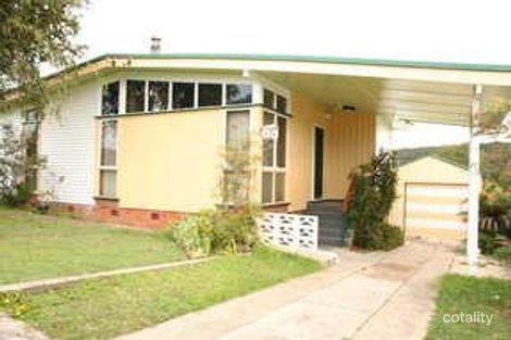 Property photo of 28 Alexander Avenue Caves Beach NSW 2281