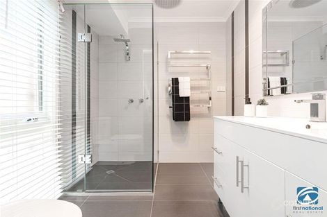 Property photo of 23 Kellaway Crescent Mill Park VIC 3082