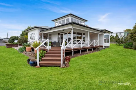 Property photo of 21 Crescent Street Penguin TAS 7316