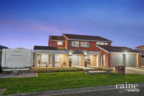 Property photo of 10 Horsham Crescent Alfredton VIC 3350