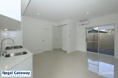 4/2a Wroxton St, Midland, WA 6056