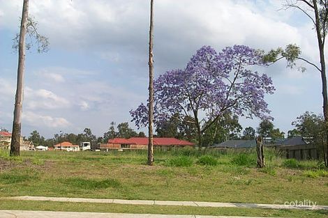 25 Oakmont Ave, Oxley, QLD 4075