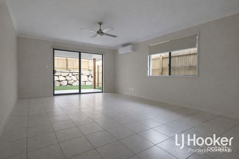 Property photo of 33 Dew Street Yarrabilba QLD 4207