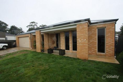 17 King George Way, Mitchell Park, VIC 3355