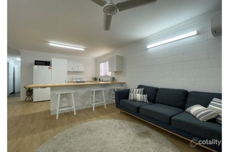 77 Queens Rd, Hermit Park, QLD 4812