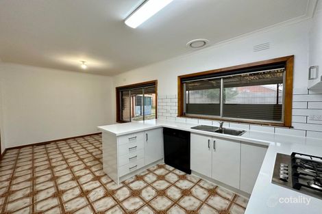 Property photo of 6 Andrew Road St Albans VIC 3021