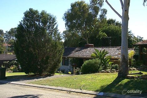 Property photo of 23 Cawarra Crescent Craigie WA 6025