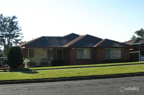 15 Oakwood Rd, Toongabbie, NSW 2146