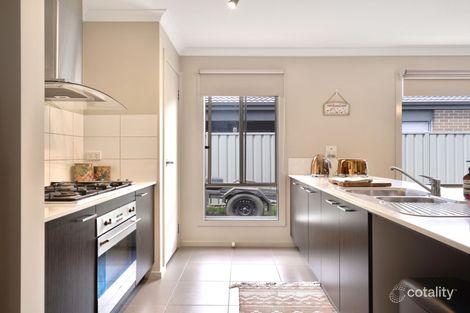 Property photo of 10 Bulbine Road Maddingley VIC 3340