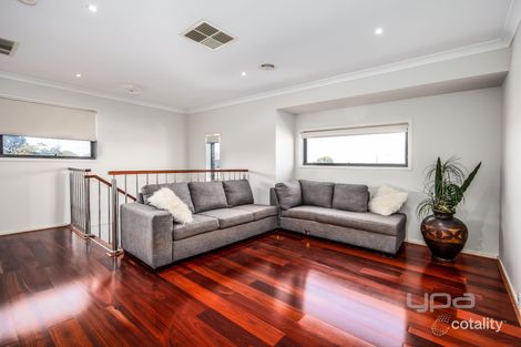 Property photo of 27 Twain Way Fraser Rise VIC 3336