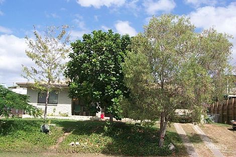 28 Aramac Dr, Clinton, QLD 4680