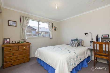 Property photo of 50 Bailey Boulevard Koo Wee Rup VIC 3981