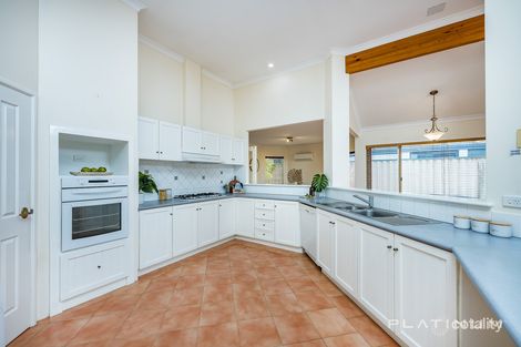 Property photo of 46 Wakeley Way Duncraig WA 6023