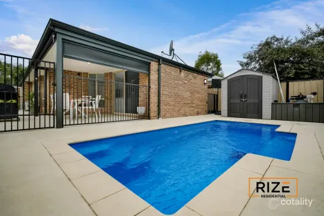 Property photo of 18A Ripplevale Circle Carramar WA 6031