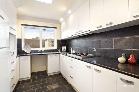 Property photo of 4/32 Fitzwilliam Street Kew VIC 3101