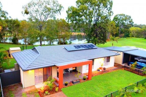 26 Richard St, Urangan, QLD 4655