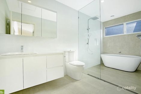 Property photo of 10/33 William Davies Drive Figtree NSW 2525