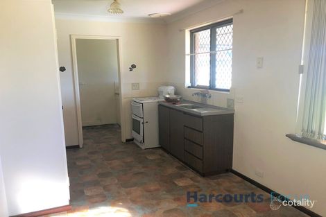 Property photo of 4 Ironcap Place Armadale WA 6112
