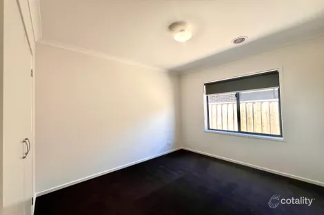 Property photo of 43 Trooper Drive Aintree VIC 3336