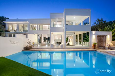 Property photo of 10 Surfside Court Sunshine Beach QLD 4567