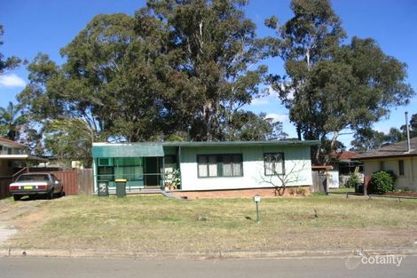 33 Torres Cres, Whalan, NSW 2770