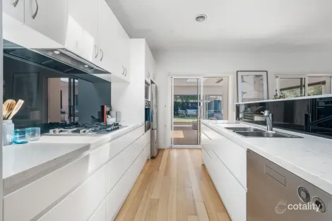 Property photo of 249 Tooronga Road Glen Iris VIC 3146