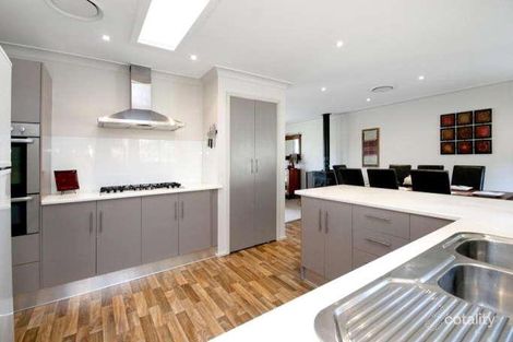 Property photo of 6 Rutherglen Place Macquarie Hills NSW 2285