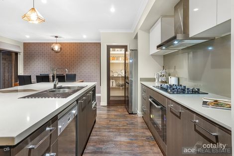 Property photo of 17 Spearmint Boulevard Manor Lakes VIC 3024