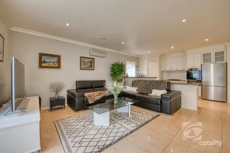 Property photo of 3 Edgbaston Circuit Berwick VIC 3806